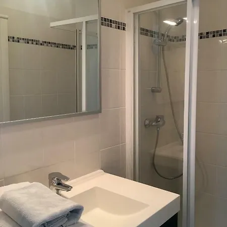 Du Port Aparthotel 3*