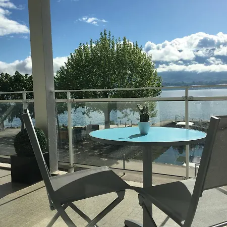 Du Port Aparthotel